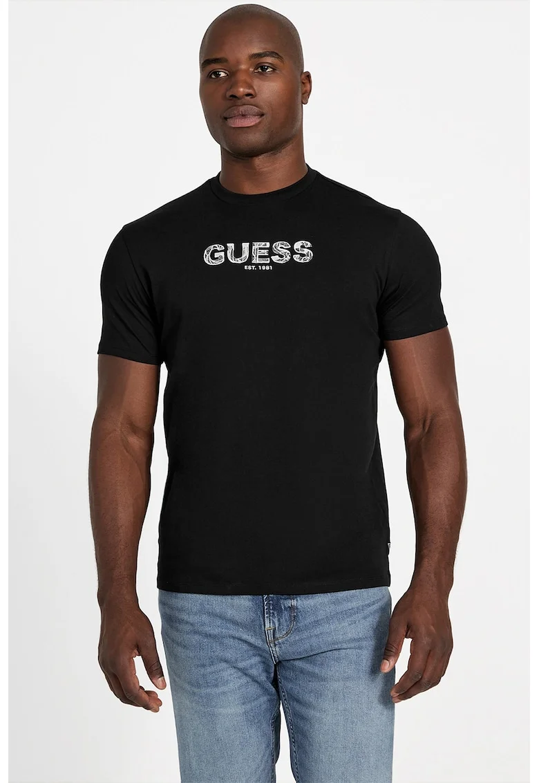 Tricou cu decolteu la baza gatului si logo