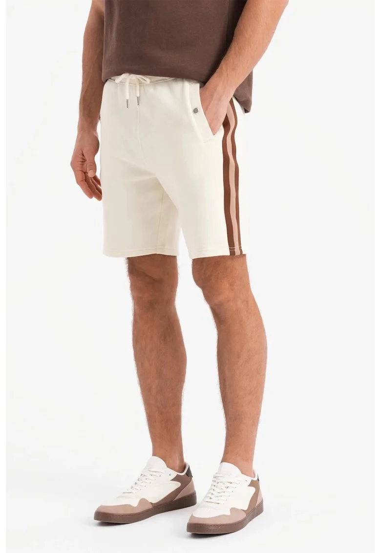 Pantaloni scurti din amestec de bumbac cu buzunare oblice, Maro/Crem
