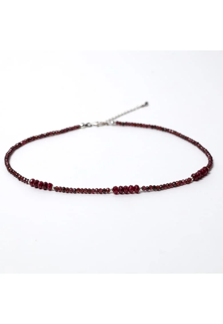 Colier choker  din pietre semipretioase de Granat si inchidere din argint 925, Visiniu