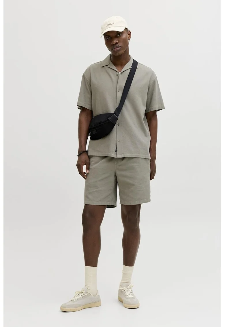 Pantaloni scurti cu buzunare si snur, Sage Green