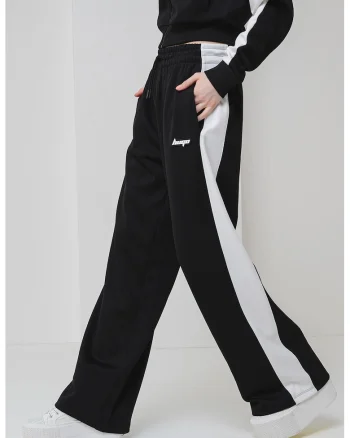 Pantaloni de trening cu croiala ampla si talie inalta Nelarina, Alb/Negru