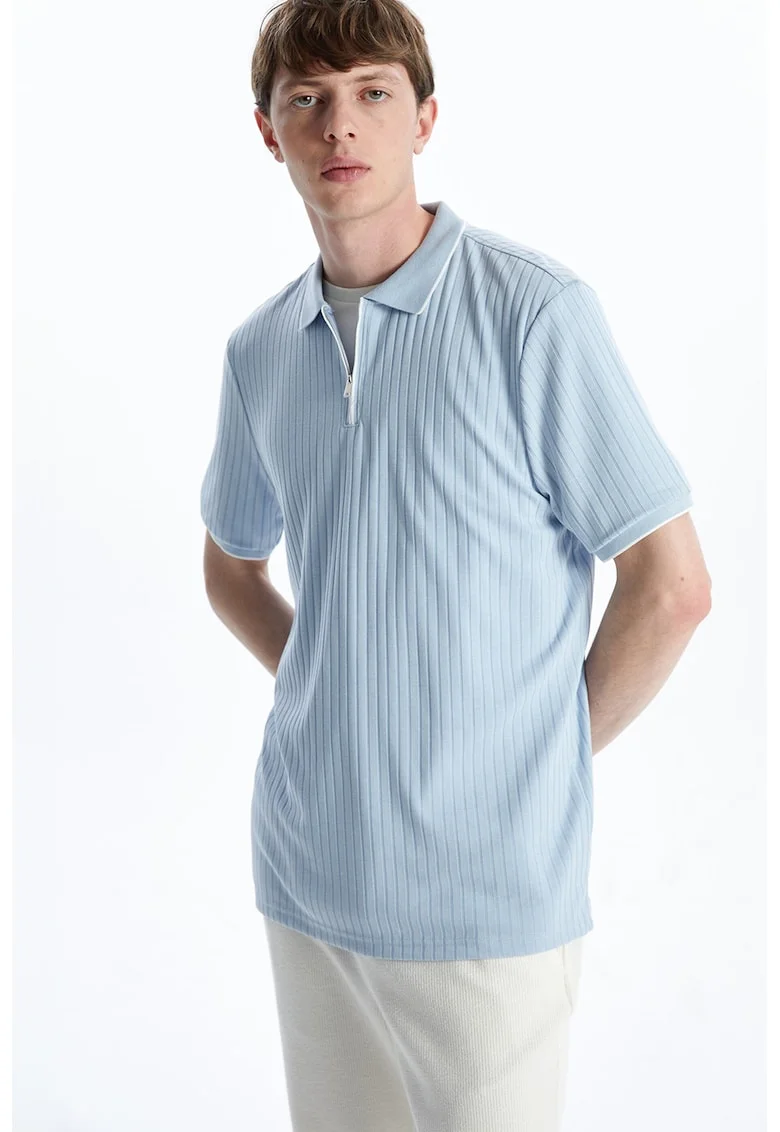 Tricou polo cu fenta cu fermoar, Albastru pastel