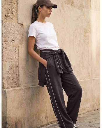 Pantaloni regular fit, Maro inchis