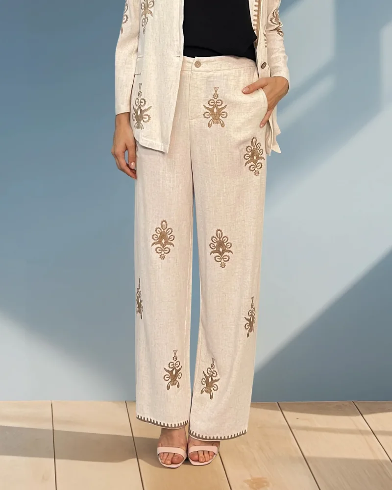Pantaloni din vâscoză și in beige - Unica S-L