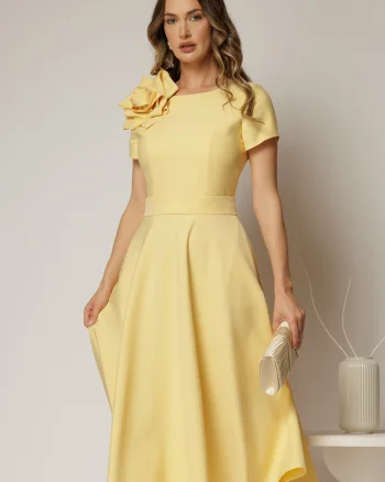 Rochie DY Fashion galbena clos cu trandafir la umar si cordon detasabil