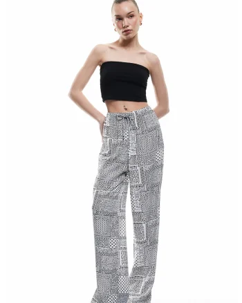 Pantaloni cu croiala ampla si model paisley, Alb fildes/Negru
