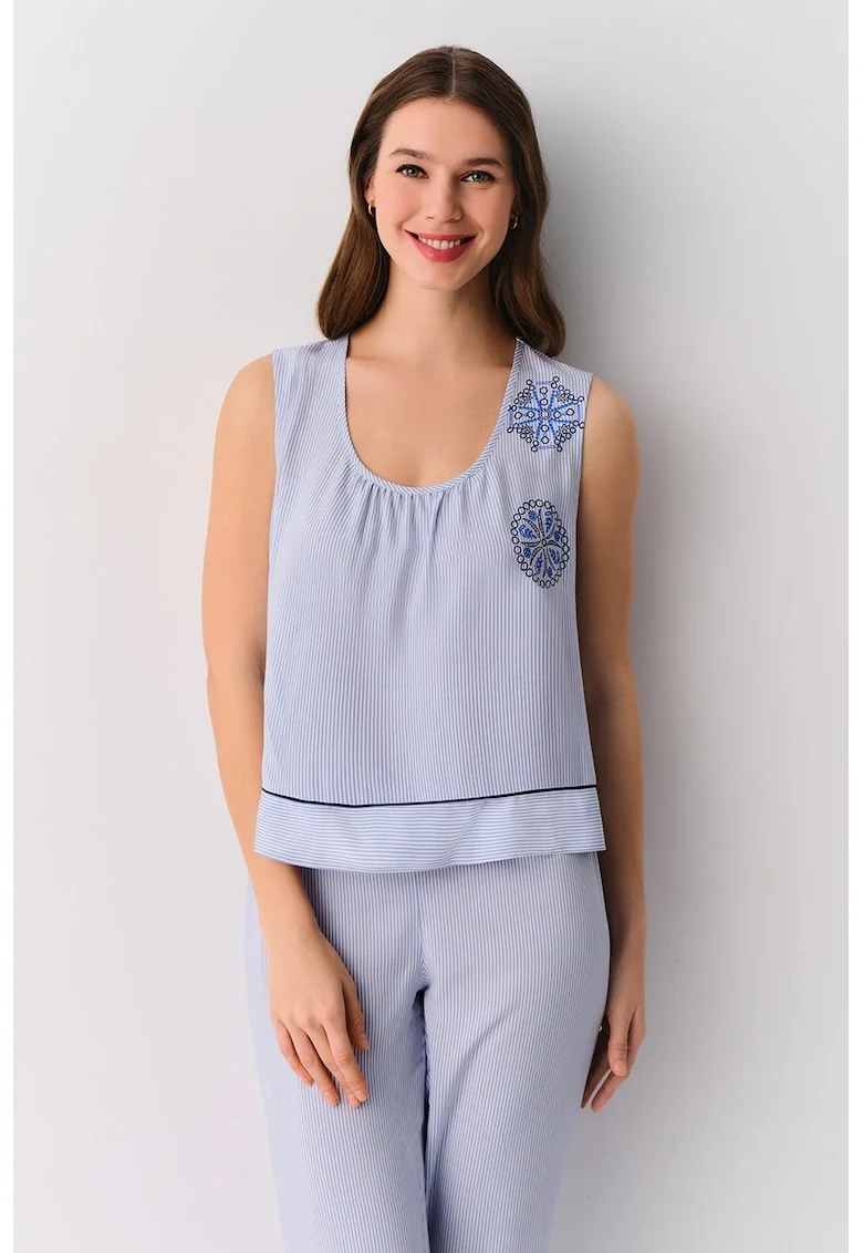 Pijama in dungi fara maneci Amanda, Albastru pastel/Albastru royal
