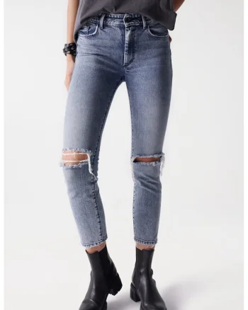Blugi crop slim fit cu talie medie