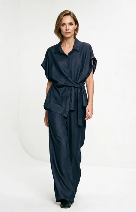 Compleu dama , camasa si pantaloni, croi lejer, elegant casual, din tencel, albastru jeans inchis