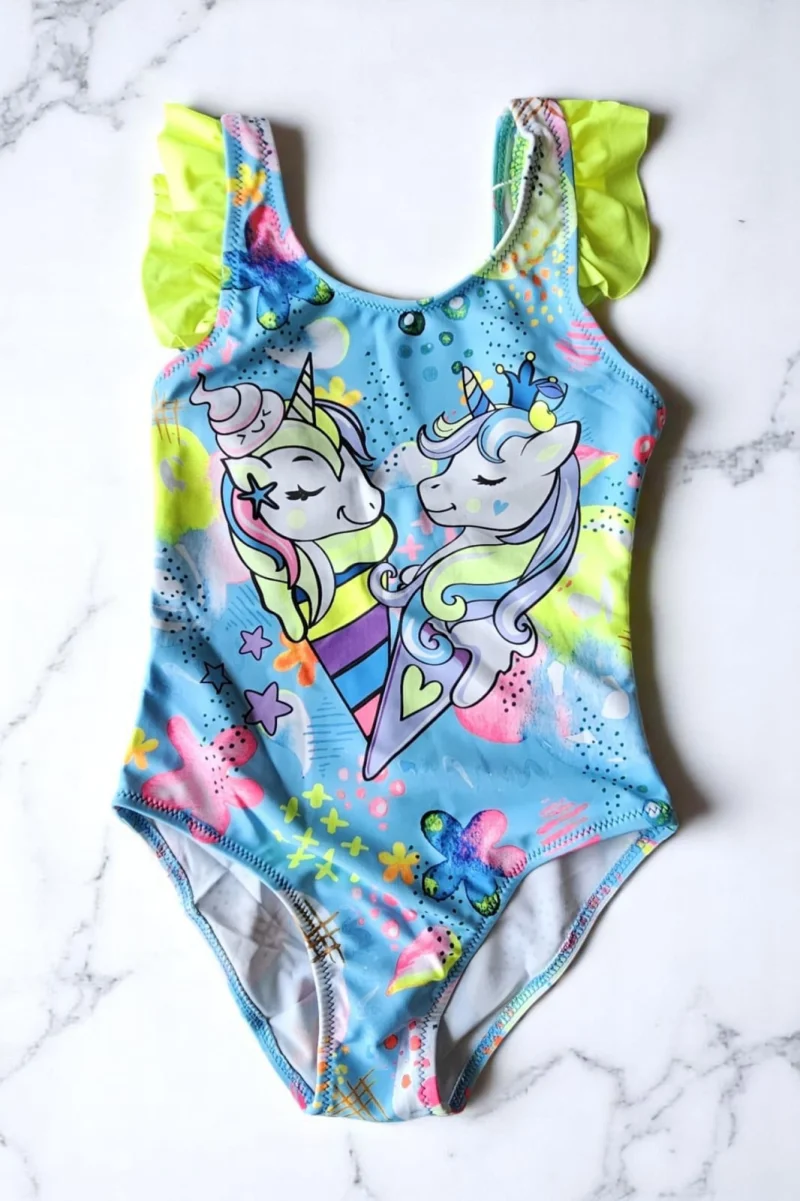 Costum de baie fete intreg, imprimeu unicorni, albastru galben