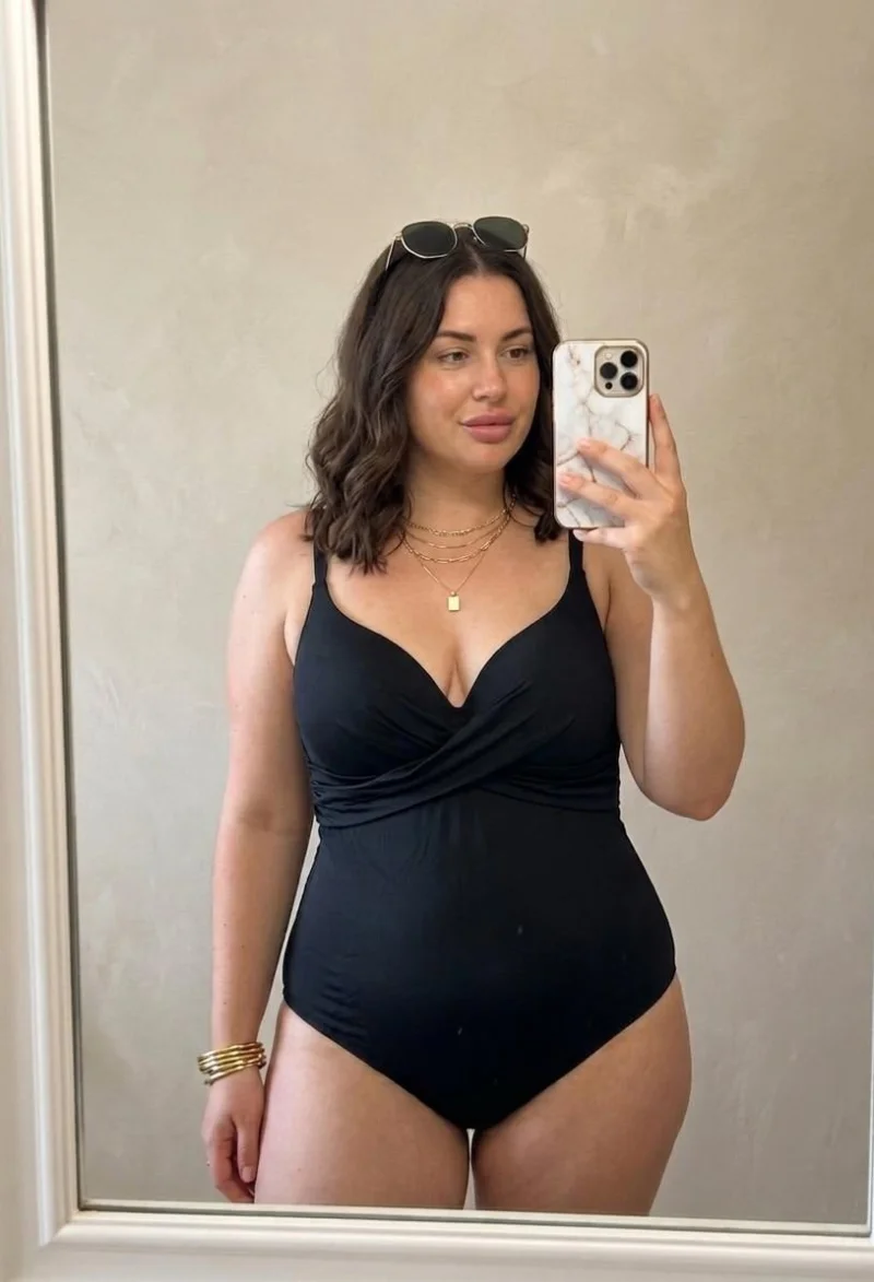 Costum baie intreg dama, efect modelator, marime mare, cupe voluminoase Negru w144