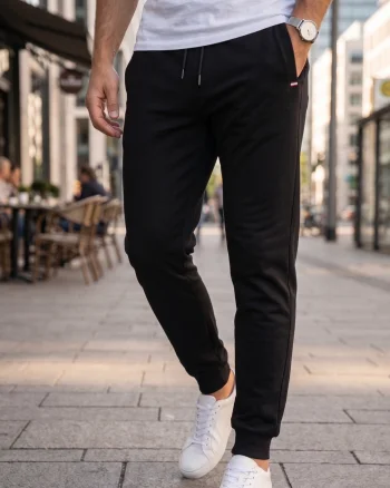 Pantaloni Trening Barbati Jogger, buzunare si snur in talie  Negru