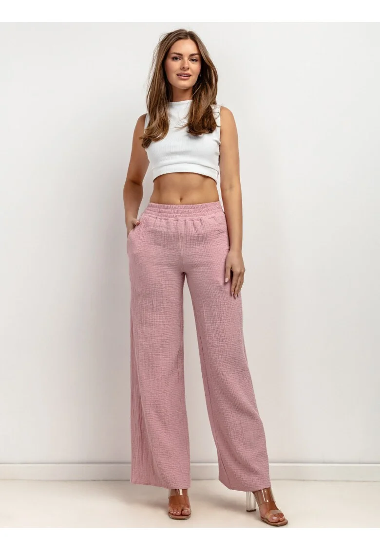 Pantaloni texturati cu croiala ampla