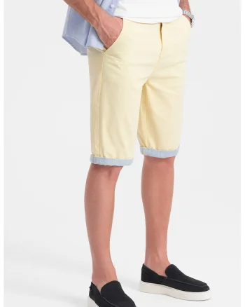 Pantaloni chino scurti cu terminatie contrastanta, Galben pal