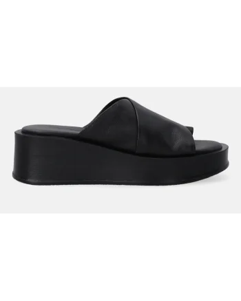 Papuci din piele cu talpa demi-wedge si aspect peliculizat