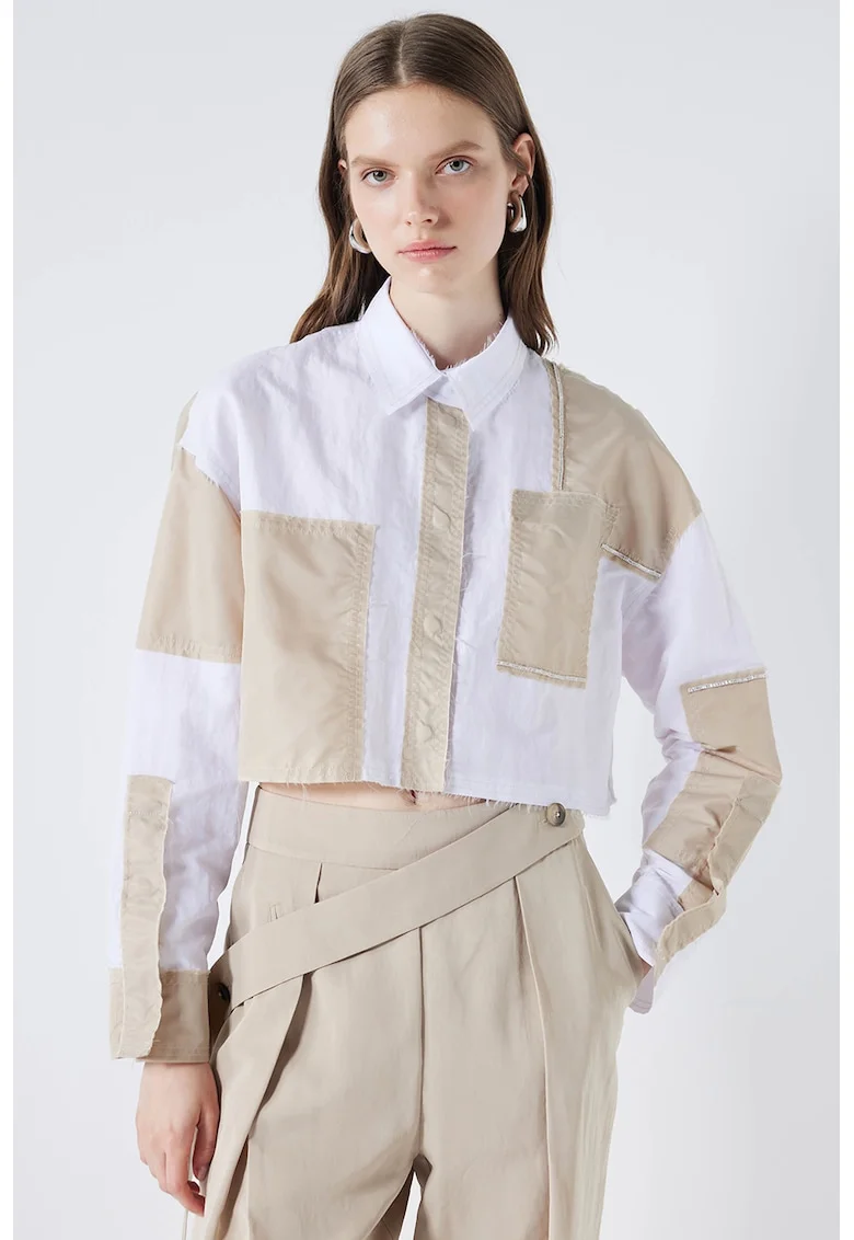 Camasa crop lejera cu model colorblock, Alb/Maro nisip