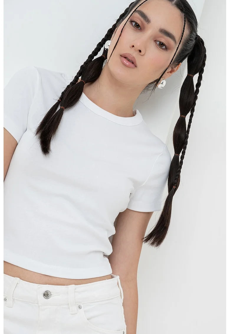 Tricou crop din amestec de bumbac organic cu decolteu rotund, Alb optic