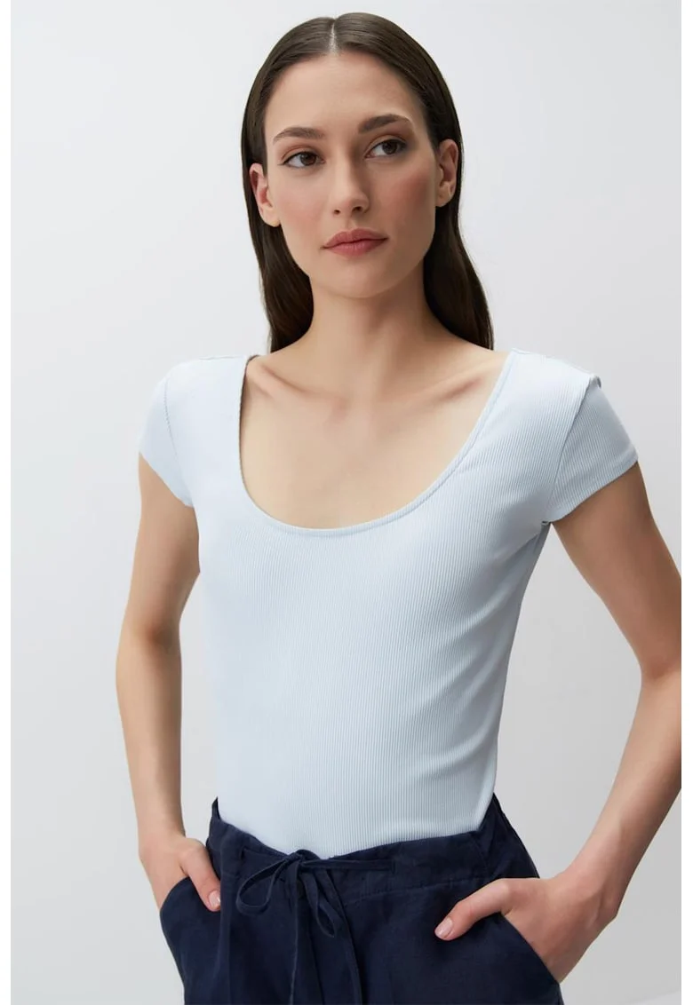 Tricou slim fit cu decolteu amplu, Albastru glaciar