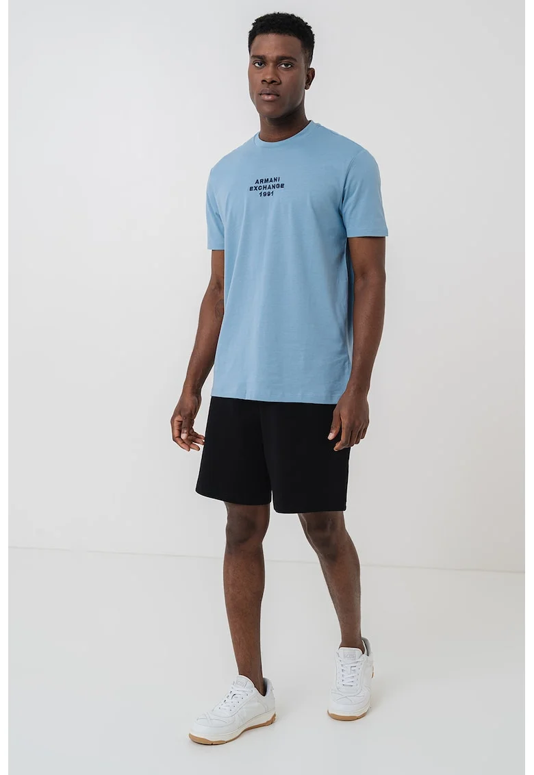Tricou cu logo si decolteu la baza gatului, Albastru deschis