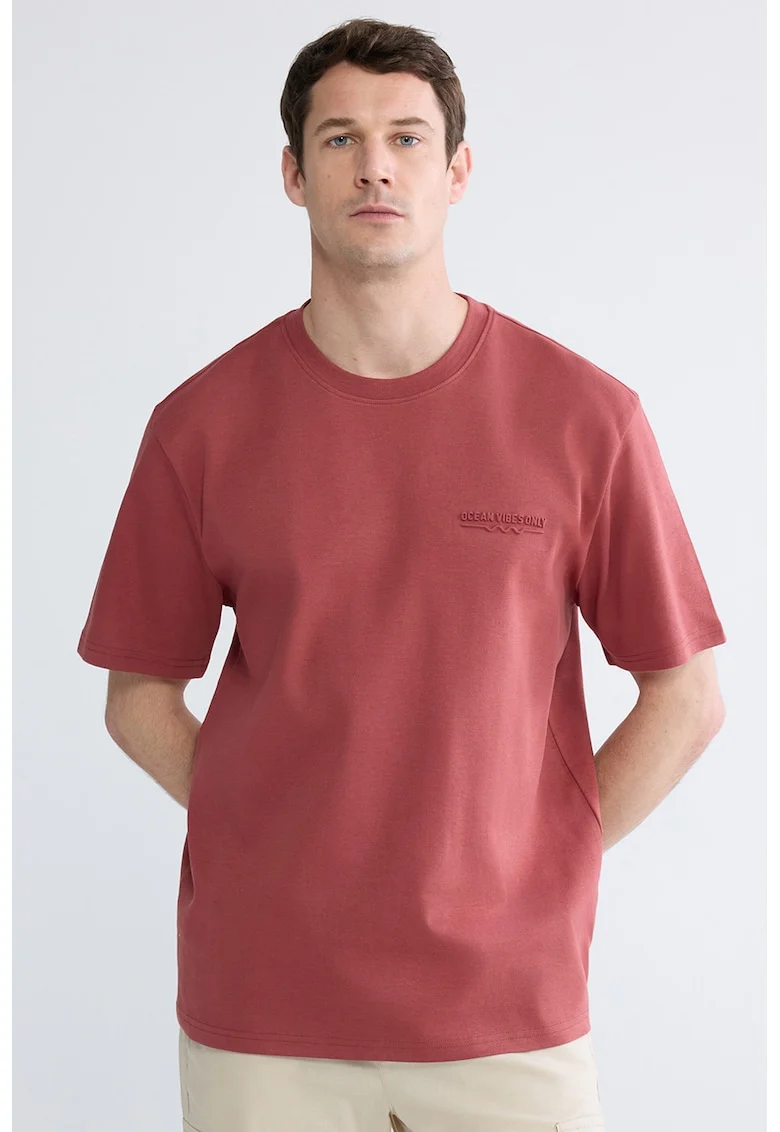 Tricou cu decolteu la baza gatului, Caramiziu