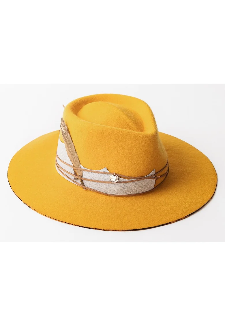 Palarie unisex din lana cu garnitura de piele si detaliu cu pana, Galben