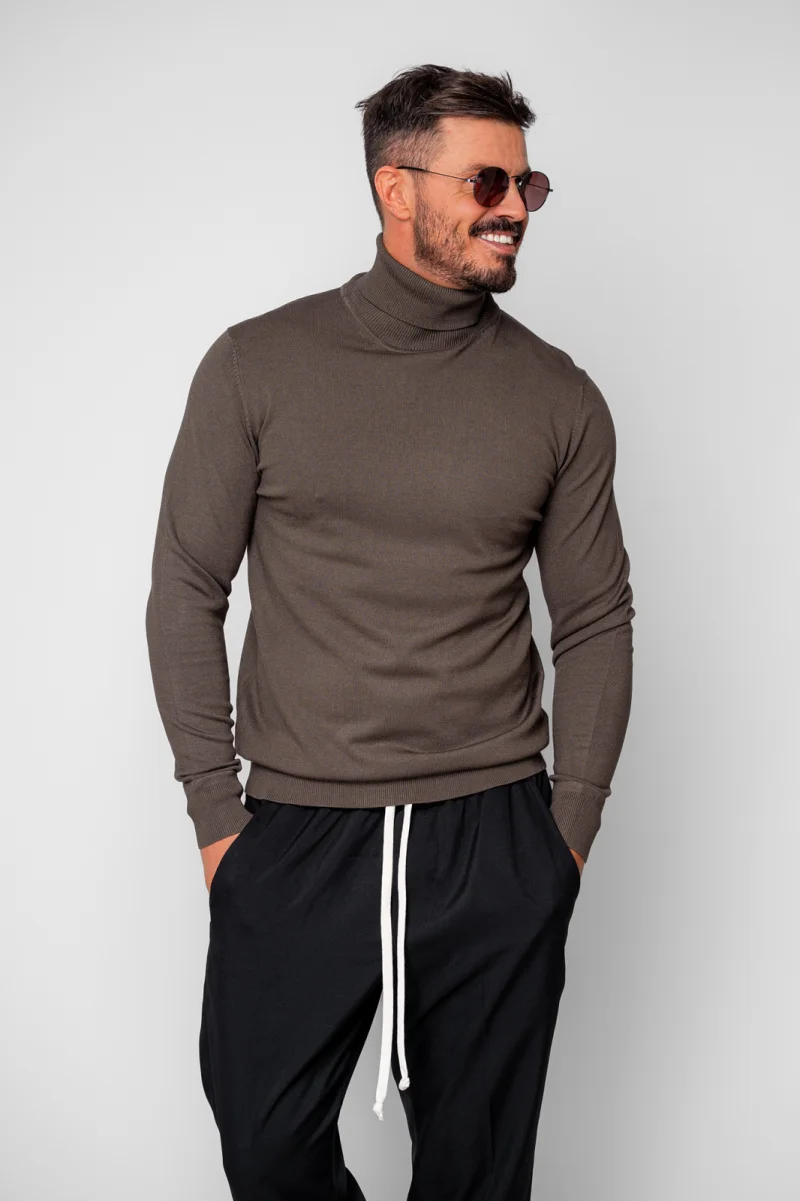 Pulover cu guler inalt Brown