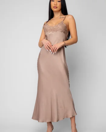 Rochie lunga cu bretele si dantela Beige