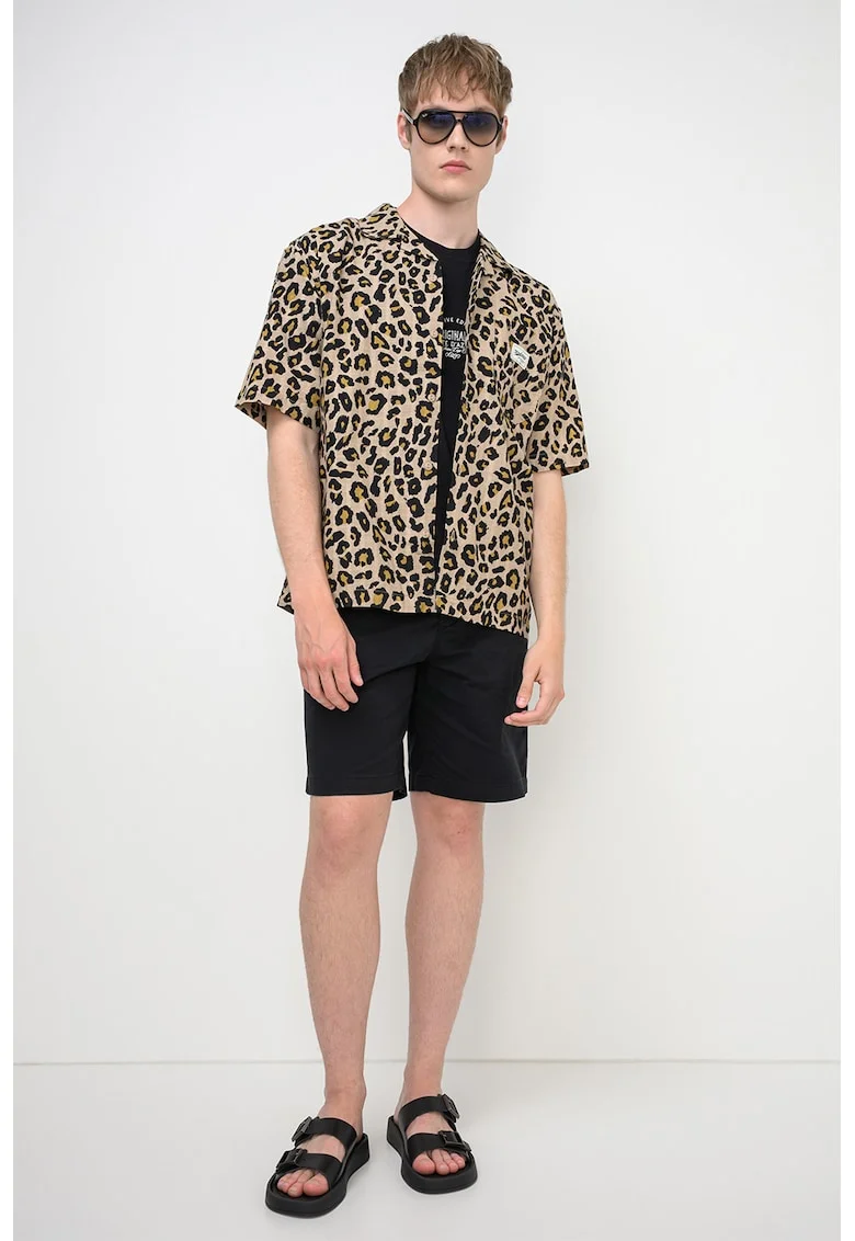 Camasa relaxed fit cu model animal print Zeke, Negru/Bej/Verde masliniu