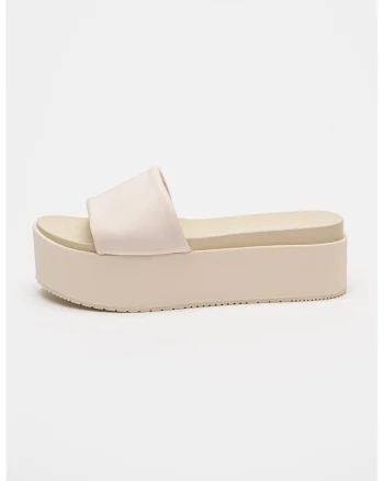 Papuci cu talpa flatform, Maro nisip