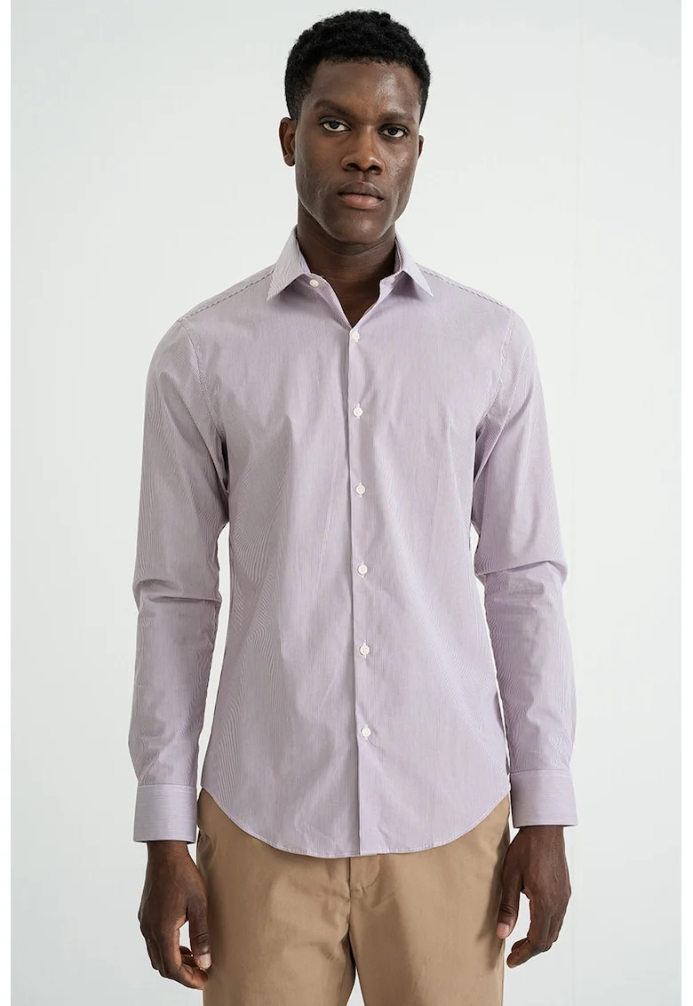 Camasa slim fit cu model in dungi discrete, Alb/Roz zmeuriu