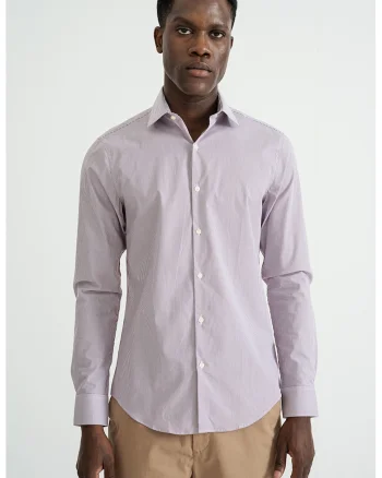 Camasa slim fit cu model in dungi discrete, Alb/Roz zmeuriu