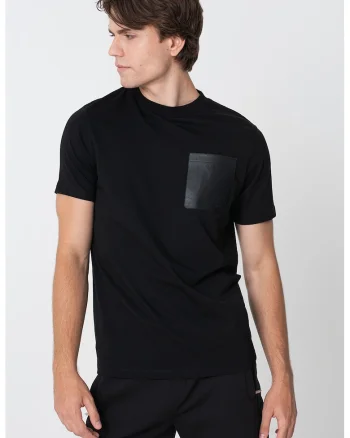 Tricou regular-fit cu buzunar pe piept, Negru