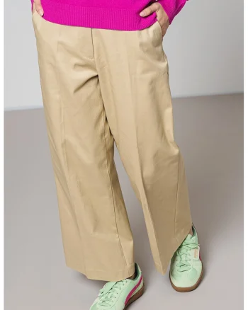 Pantaloni drepti cu talie inalta