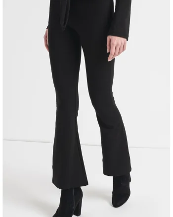 Pantaloni evazati cu talie elastica, Negru