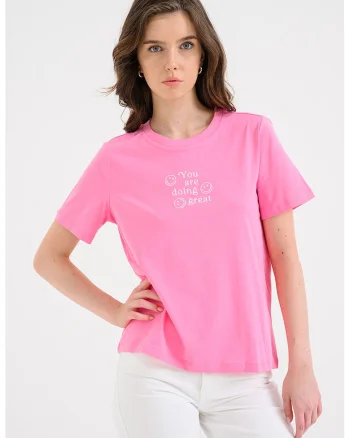 Tricou lejer cu decolteu la baza gatului, Fucsia