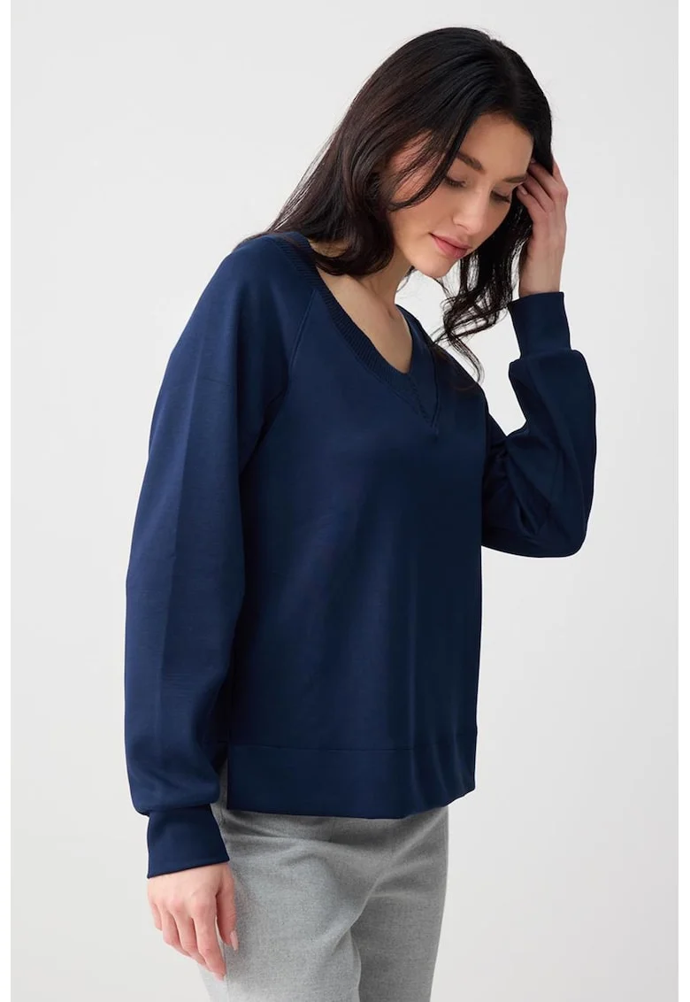 Bluza de trening din amestec de modal cu croiala lejera si decolteu in V, Bleumarin