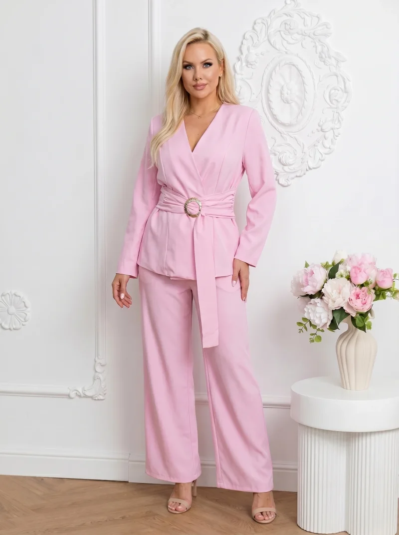 Compleu elegant roz din doua pie...