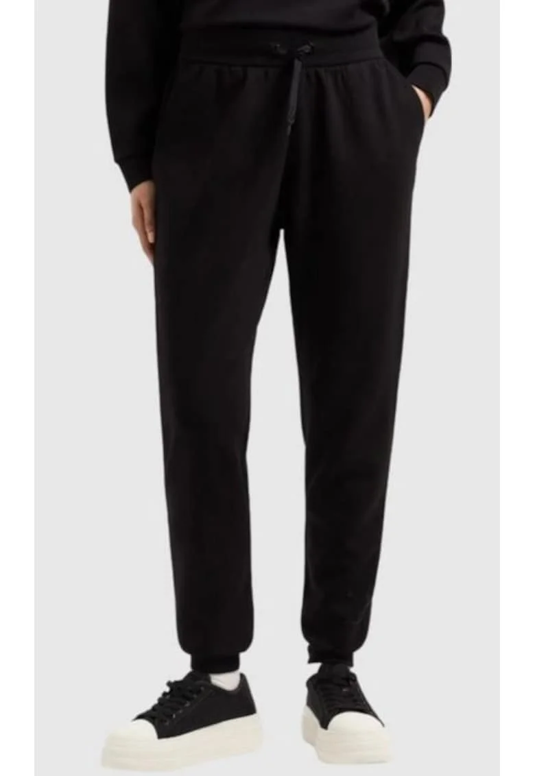 Pantaloni sport cu talie ajustabila si buzunare laterale