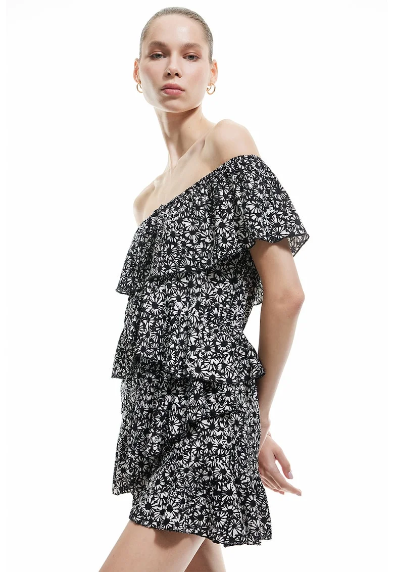Salopeta scurta cu volane si model, Alb/Negru