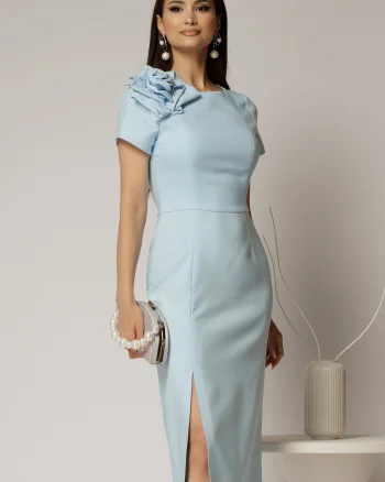 Rochie DY Fashion bleu midi conica cu crepeu si trandafir maxi la decolteu