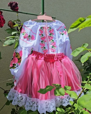 Compleu traditional fetite Miranda 2