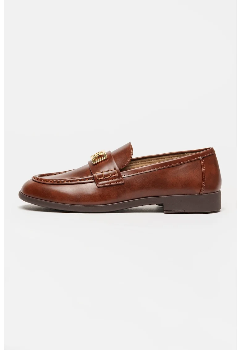 Pantofi loafer de piele ecologica cu logo metalic, Maro inchis