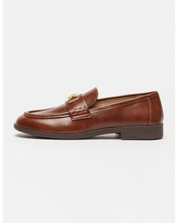 Pantofi loafer de piele ecologica cu logo metalic, Maro inchis
