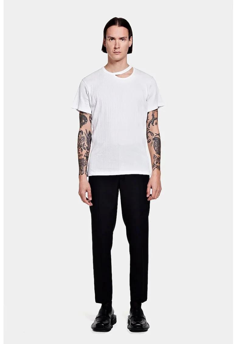 Tricou din jerseu alb cu decupaj la baza gâtului, Alb