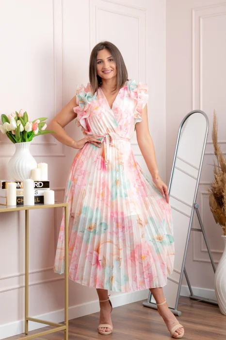 Rochie eleganta plisata Cindy cu imprimeu floral si volane la umeri - Roz pastel