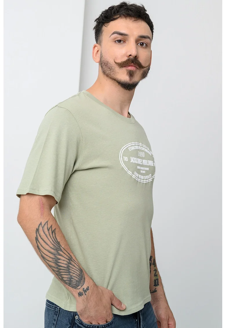 Tricou cu imprimeu frontal si decolteu la baza gatului York, Alb/Verde deschis