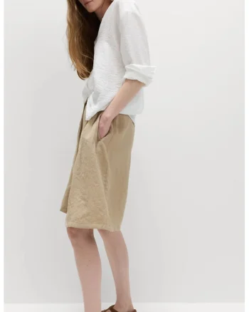 Pantaloni scurti cu buzunare laterale, Bej