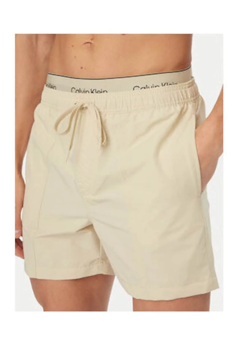 Pantaloni scurti de baie cu buzunare laterale si talie elastica cu snur