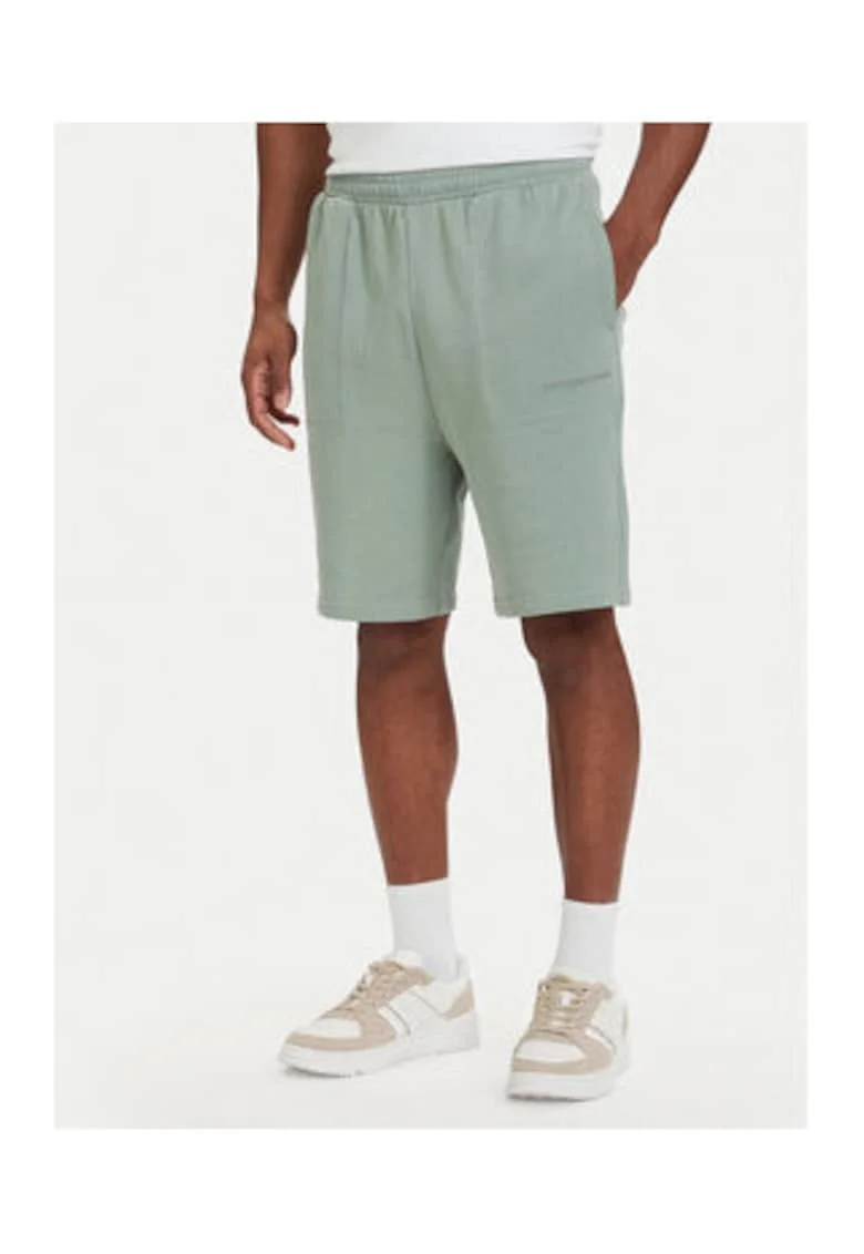 Pantaloni scurti de trening cu buzunare laterale si talie elastica