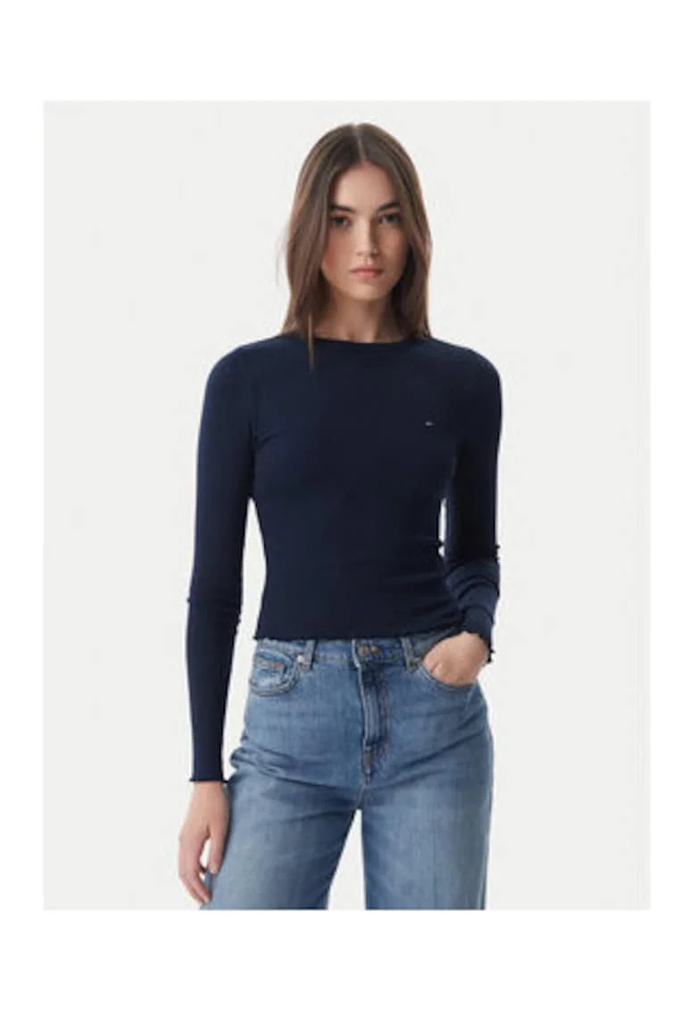 Bluza uni cu maneci lungi si decolteu la baza gatului